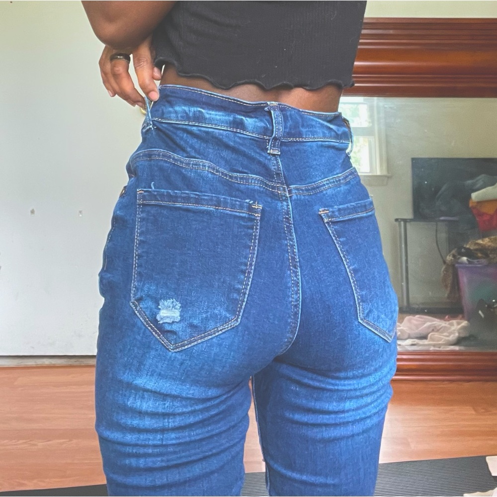 high waisted ripped jeans (Bamboo)